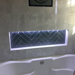 Custom Bathtub Niche With Lighting